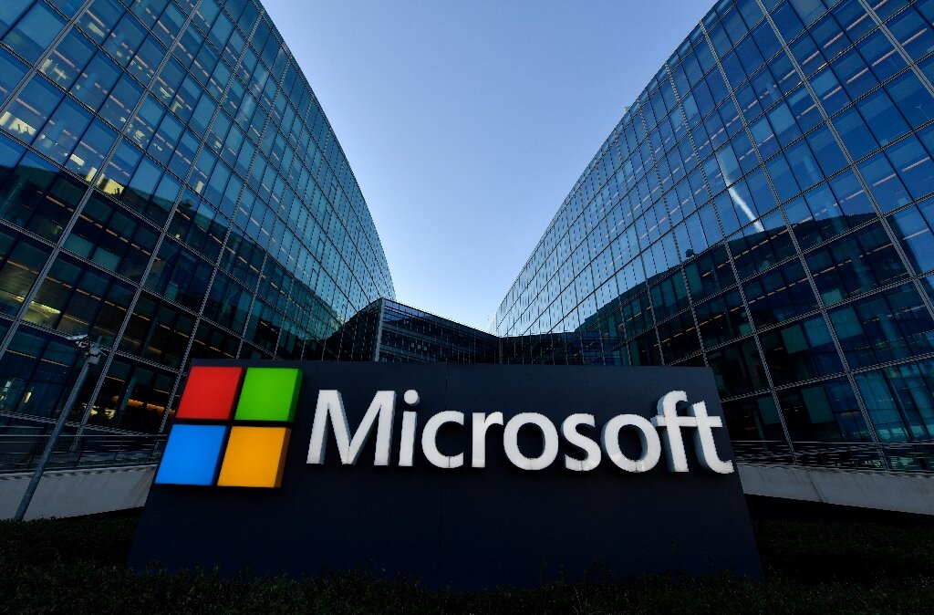 Microsoft Scales Back China Operations as US-China Tensions Rise