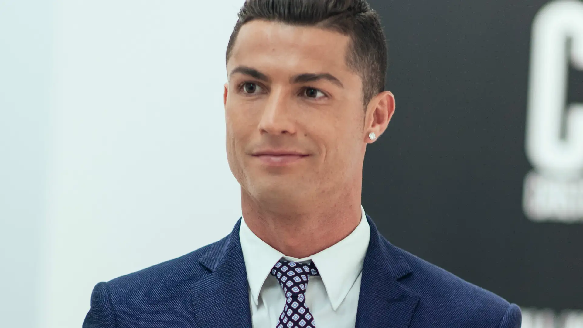 Ronaldo Demands Lifetime Bans After Chants Target Ruben Neves